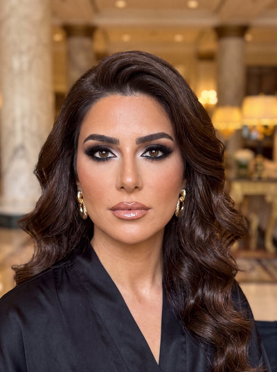 Arap Glam makyajı, Alix Avien