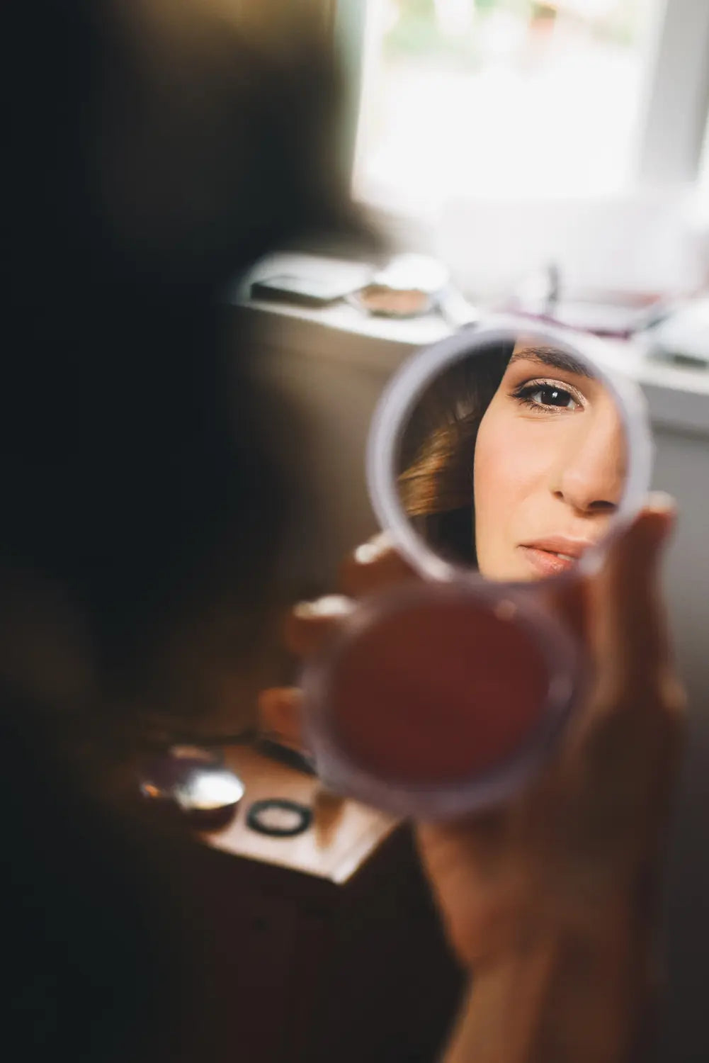 Blurred Makeup Nedir? Filtre Etkili Yumuşak Makyaj Trendi — Alix Avien blog görseli