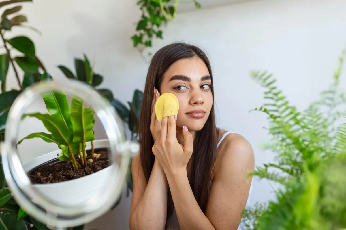 Vegan Makyaj Nedir? Hayvan Dostu Güzellik Rehberi — Alix Avien blog görseli