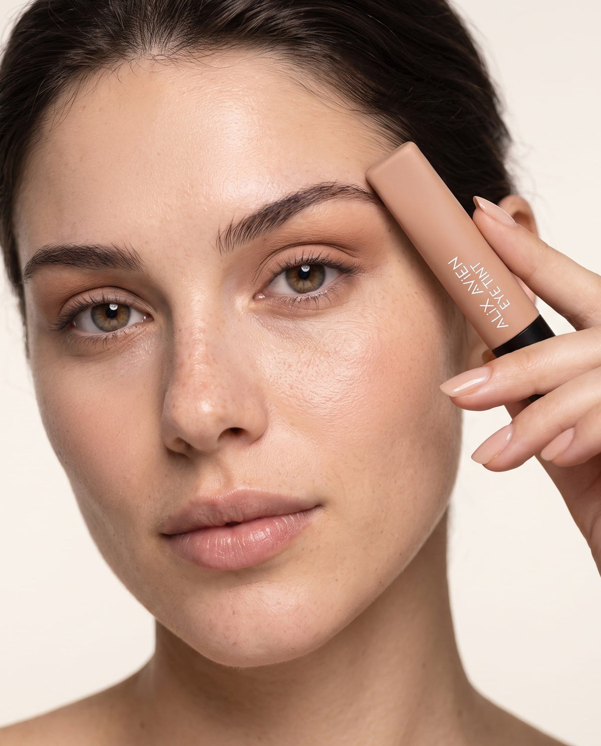 Eye Tint Kremsi Likit Göz Farı | 10 Saate Kadar Kalıcı | Alix Avien