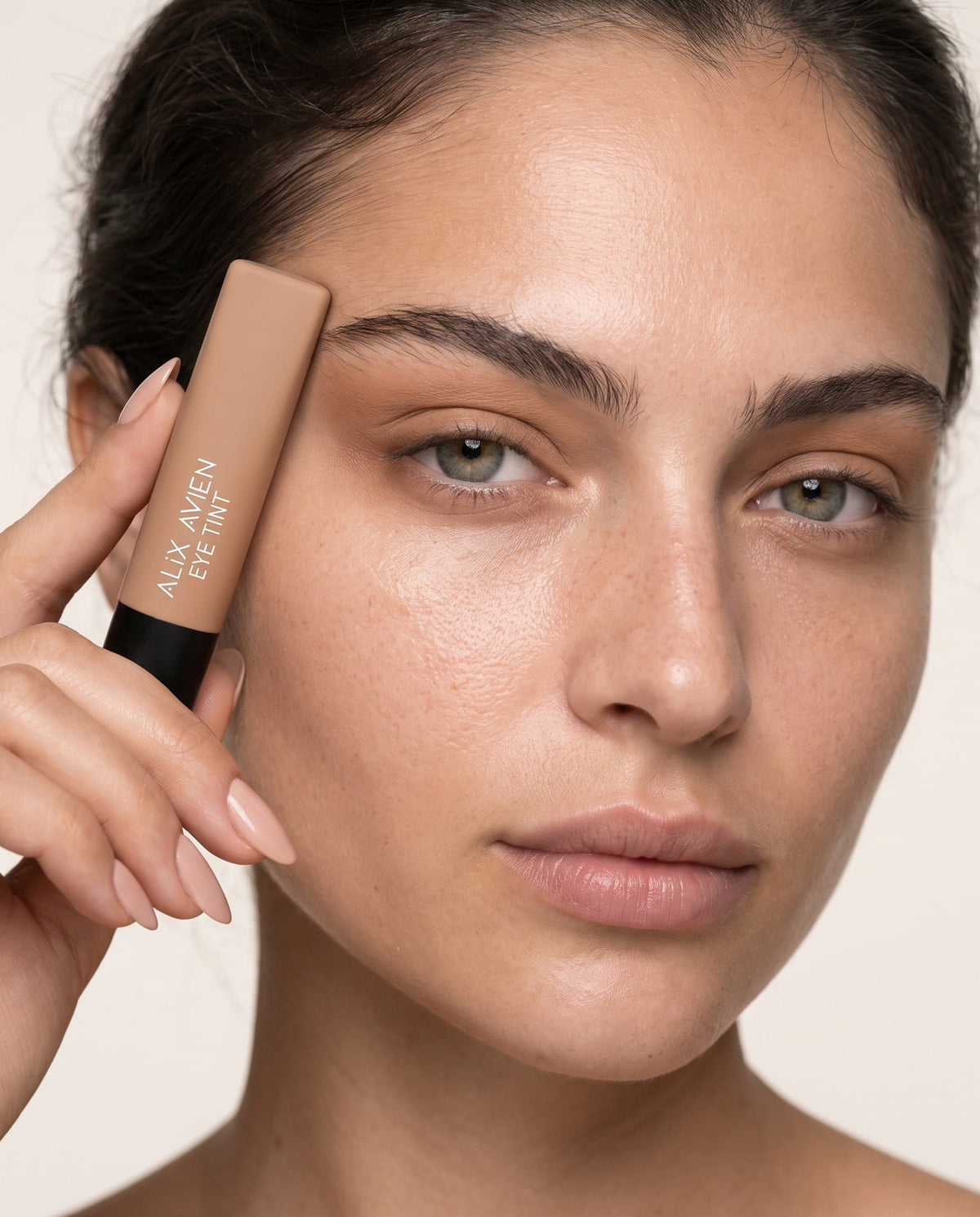 Eye Tint Kremsi Likit Göz Farı | 10 Saate Kadar Kalıcı | Alix Avien