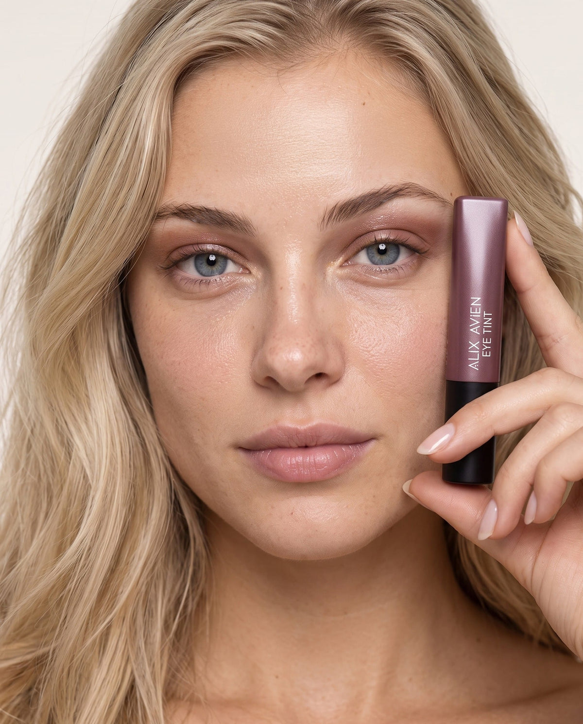 Eye Tint Kremsi Likit Göz Farı | 10 Saate Kadar Kalıcı | Alix Avien