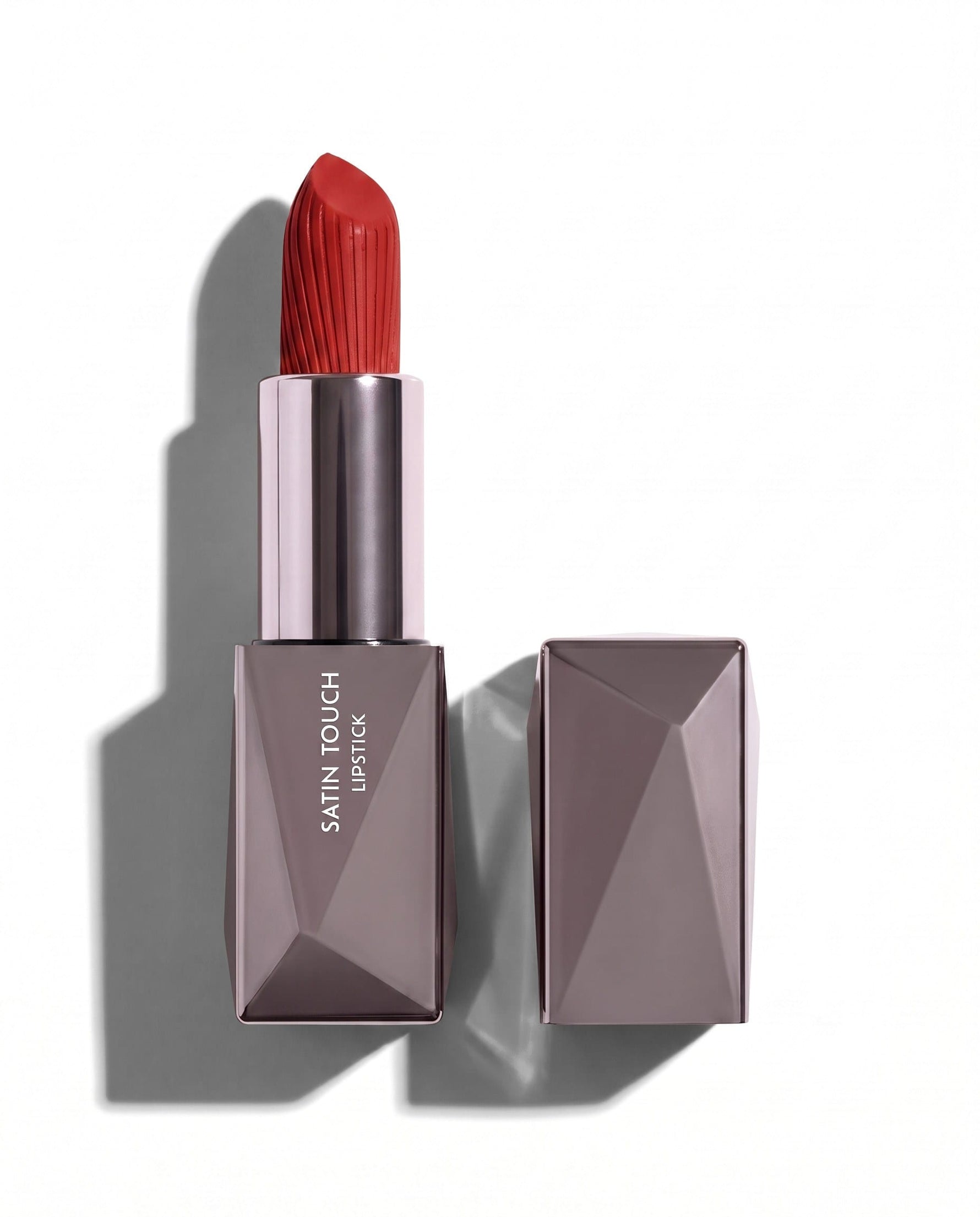 Nemlendirici Saten Bitişli Yarı Mat Ruj - Satin Touch Lipstick | Alix Avien