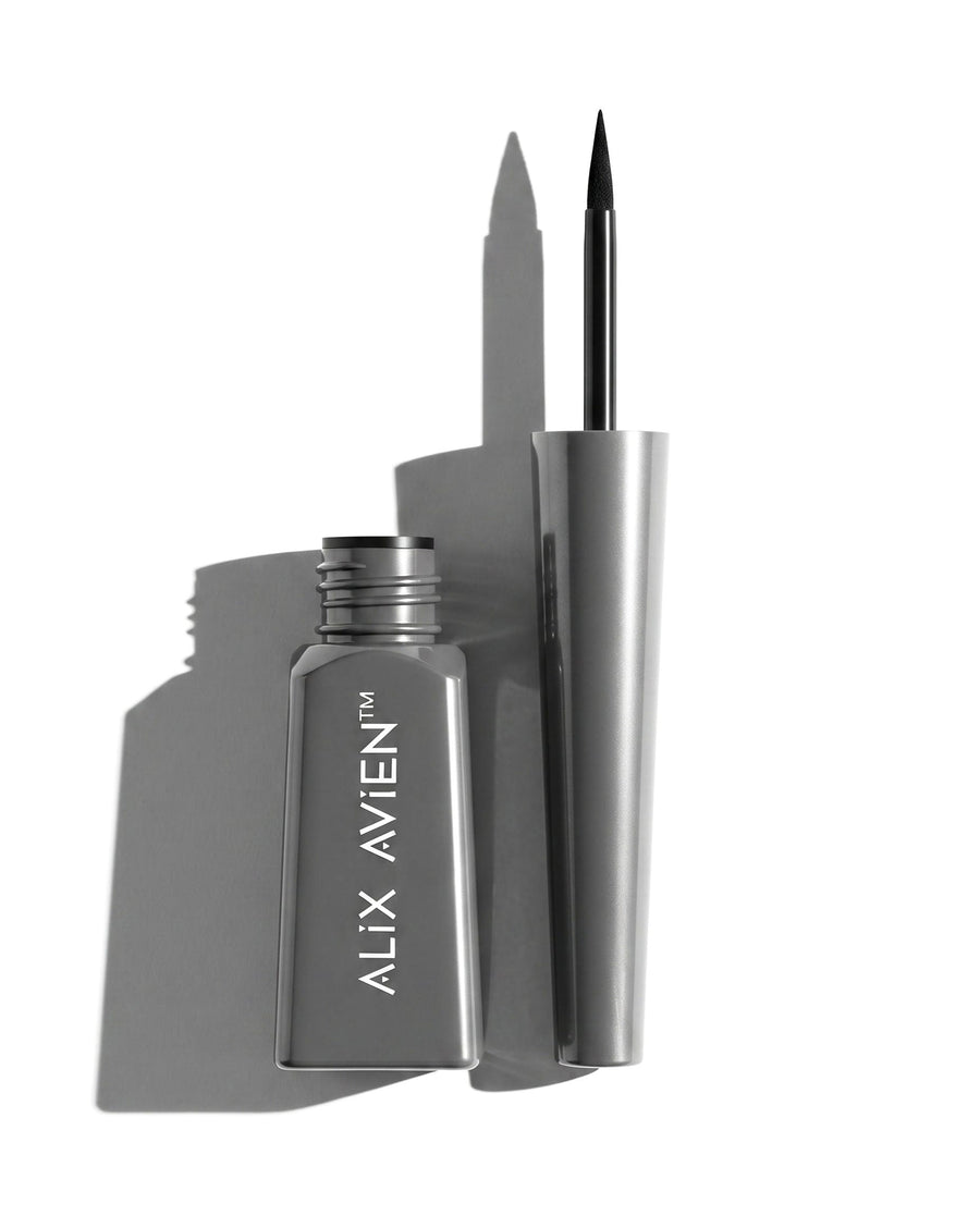 Black Matte Dipliner - Uzun Süre Kalıcı Mat Likit Eyeliner | Alix Avien
