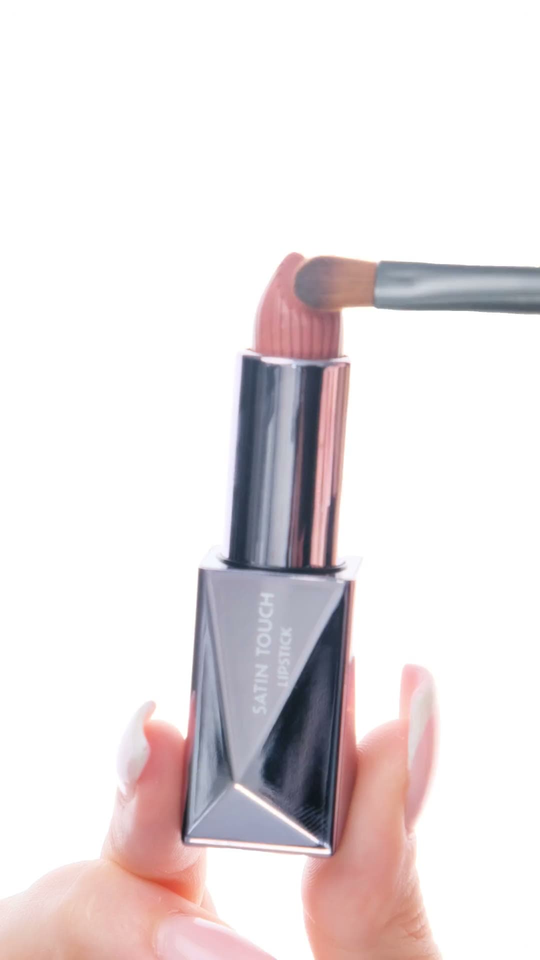 Saten Bitişli Yarı Mat Ruj | Satin Touch Lipstick – Alix Avien