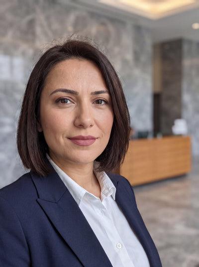 İş Görüşmesi makyajı, Alix Avien