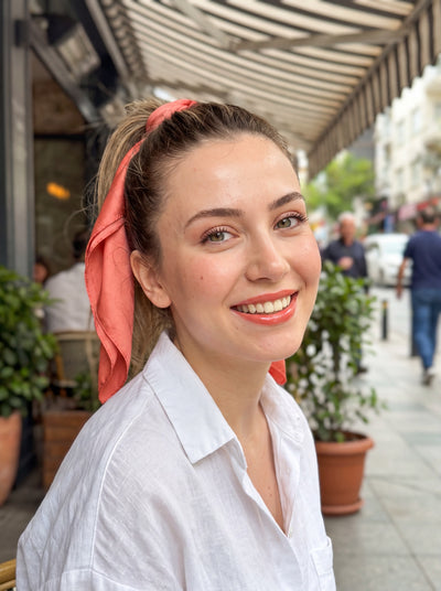 Taze Mercan makyajı, Alix Avien